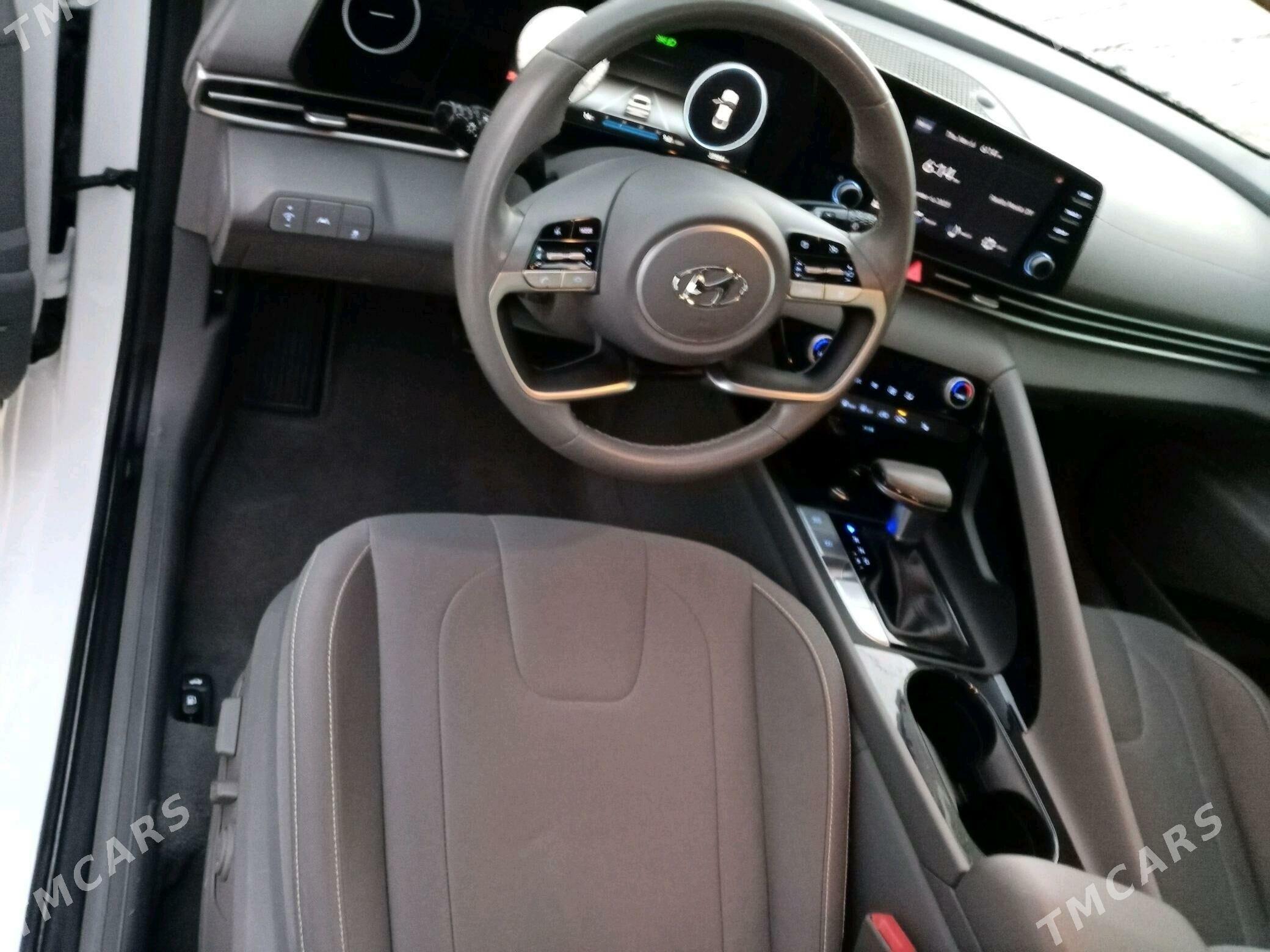 Hyundai Elantra 2021 - 240 000 TMT - Türkmenbaşy - img 2