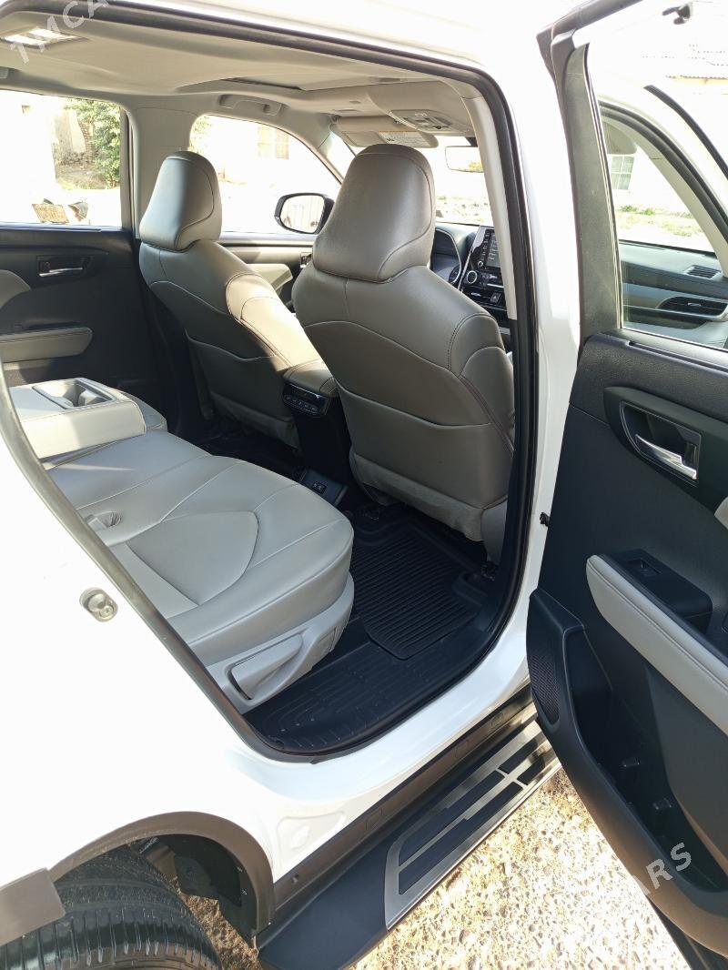 Toyota Highlander 2021 - 510 000 TMT - Мары - img 5