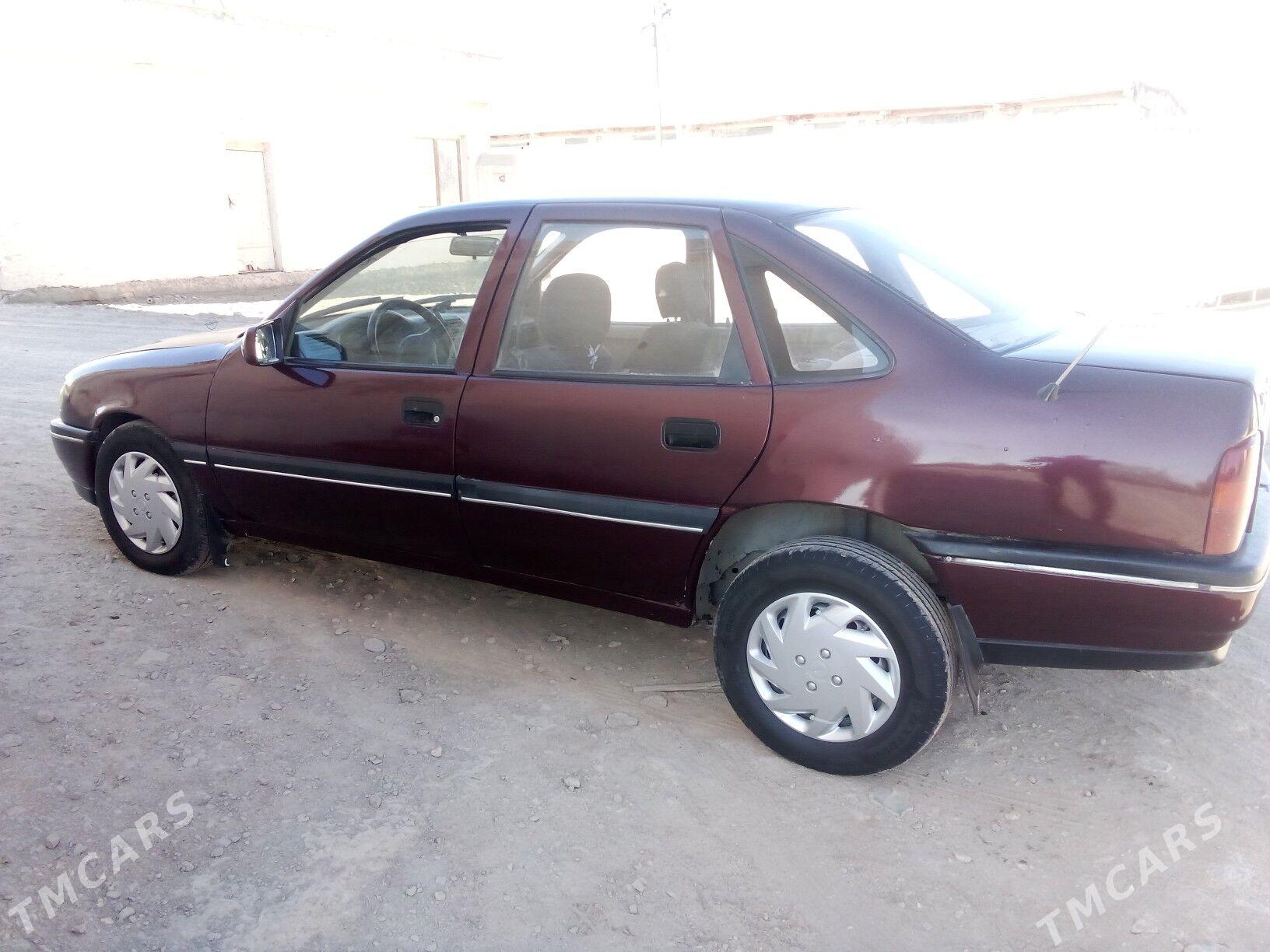 Opel Vectra 1991 - 38 000 TMT - Губадаг - img 6