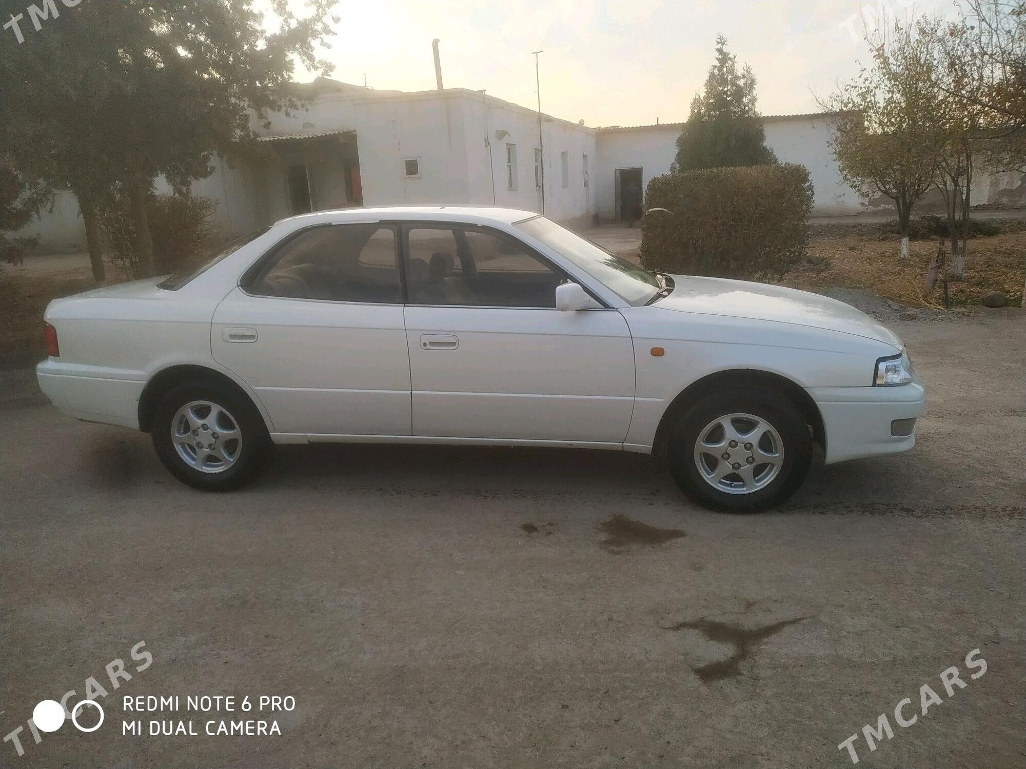 Toyota Vista 1995 - 70 000 TMT - Акдепе - img 3