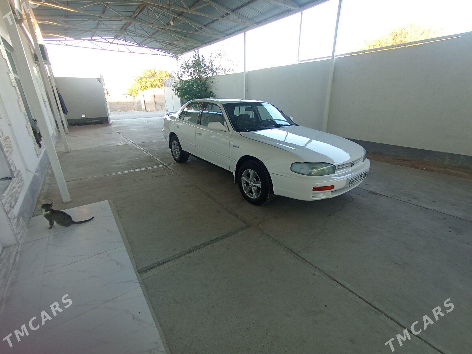 Toyota Camry 1993 - 100 000 TMT - Gyzylarbat - img 3