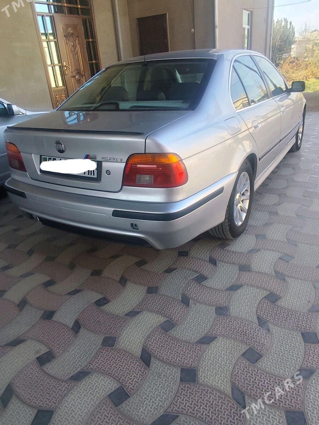 BMW 528 2001 - 110 000 TMT - Мары - img 6