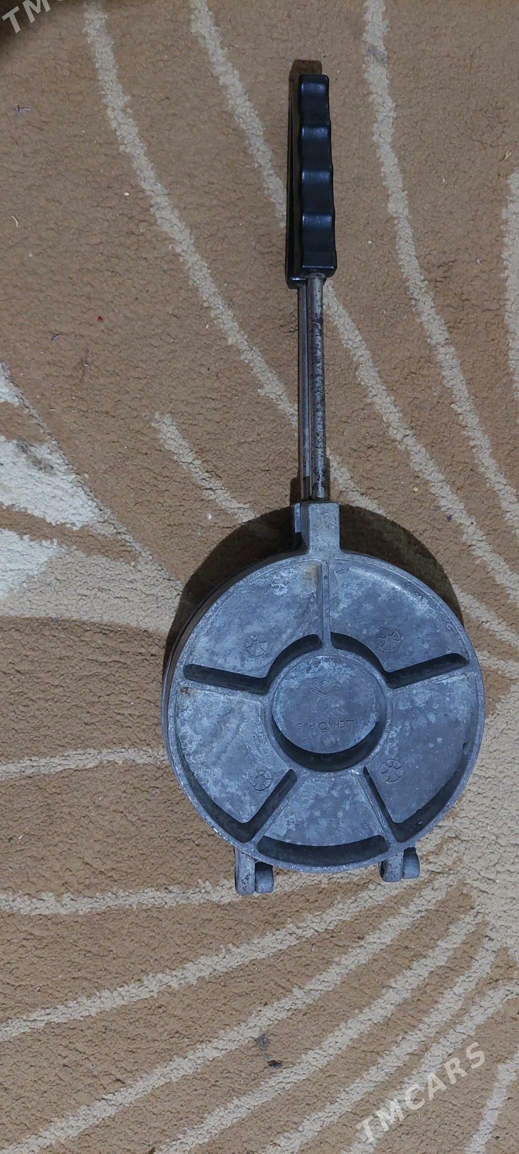 печенница  орешница вафельница - Дашогуз - img 2