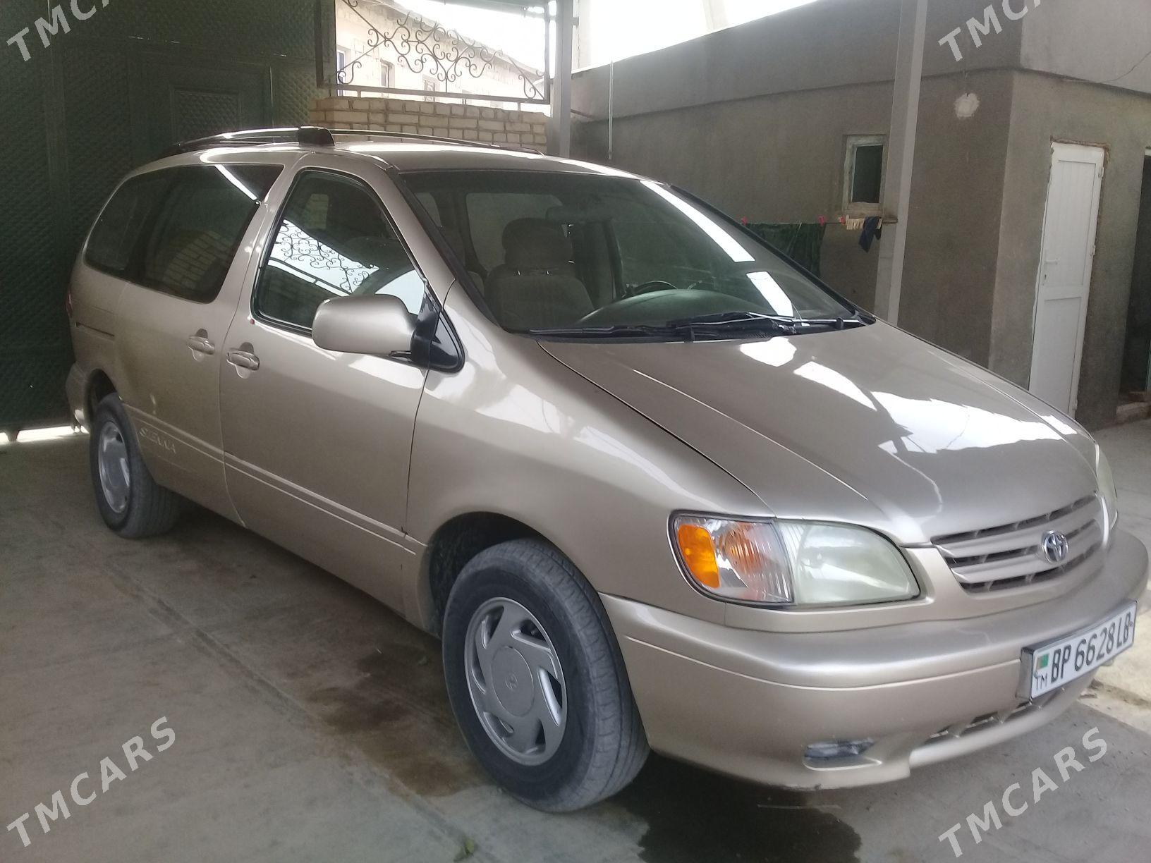 Toyota Sienna 2002 - 180 000 TMT - Магданлы - img 3