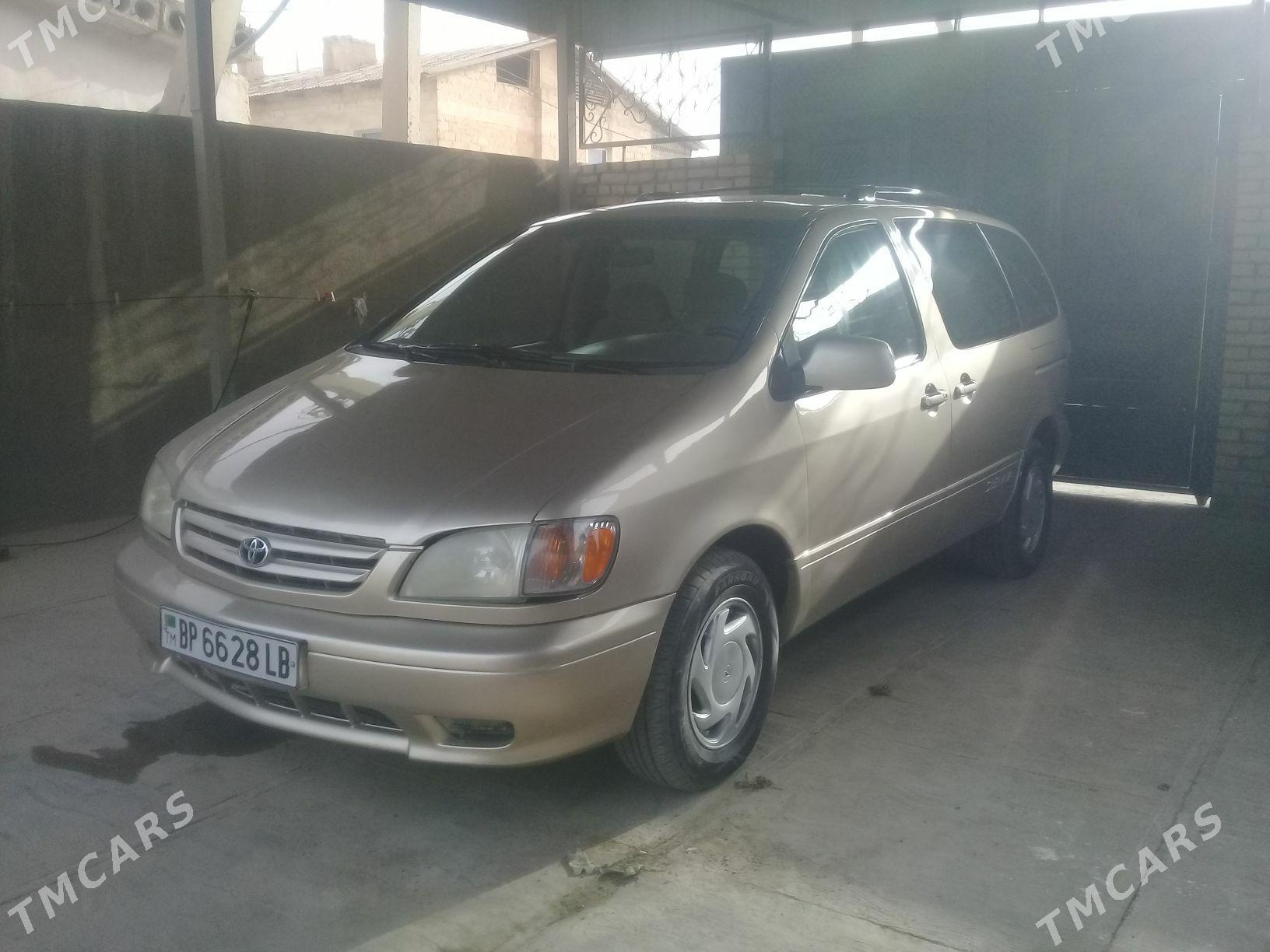 Toyota Sienna 2002 - 180 000 TMT - Магданлы - img 4