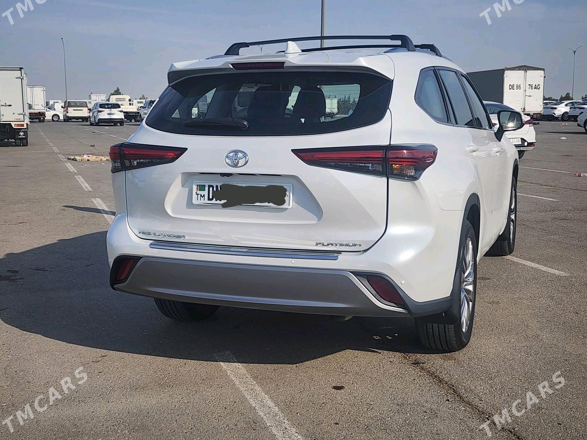 Toyota Highlander 2023 - 670 000 TMT - Bedew - img 4