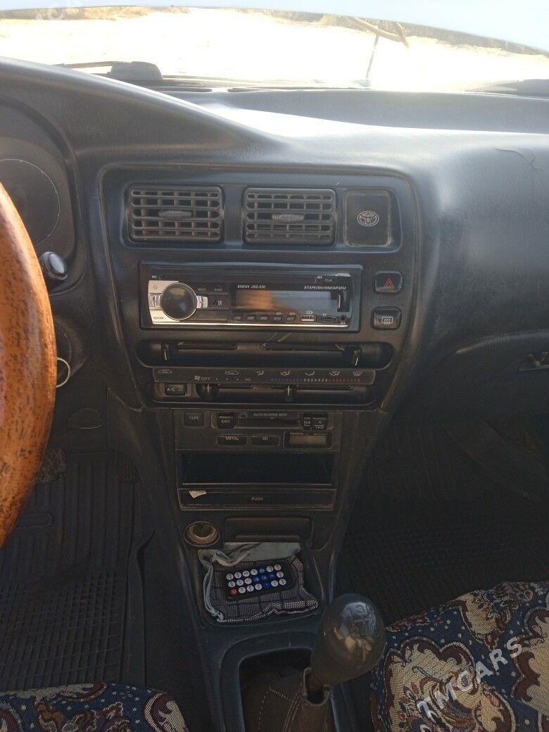 Toyota Corolla 1993 - 50 000 TMT - Ходжамбаз - img 7