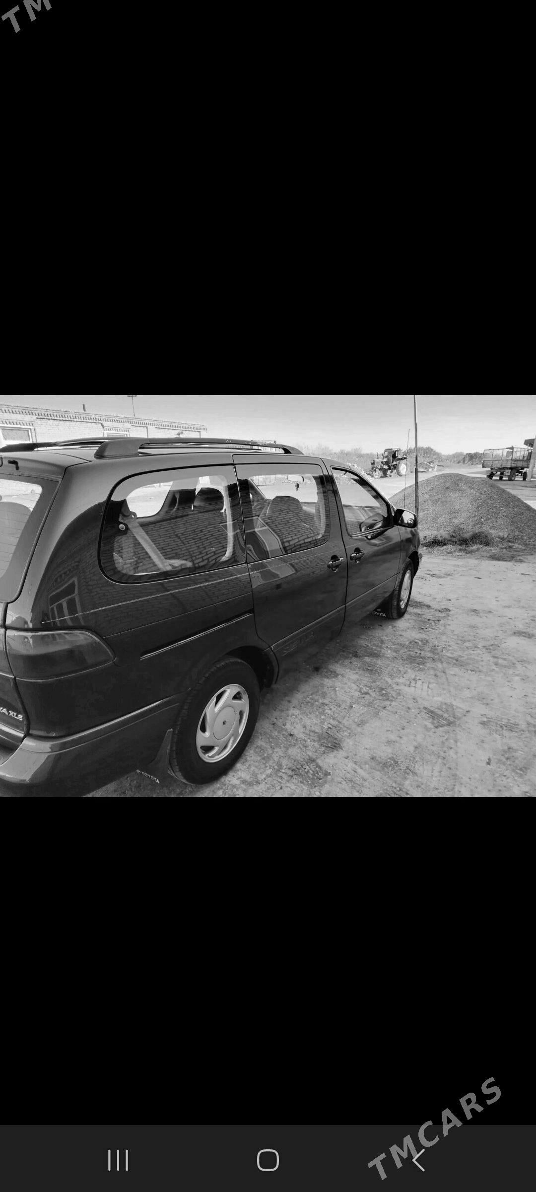 Toyota Sienna 1999 - 147 000 TMT - Дянев - img 3