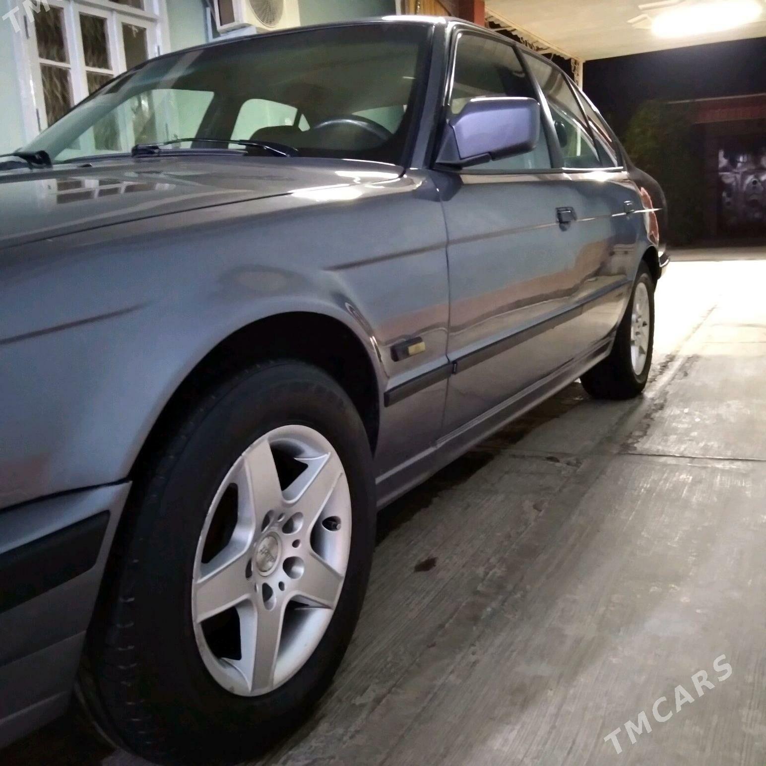 BMW 525 1992 - 55 000 TMT - Çärjew - img 1