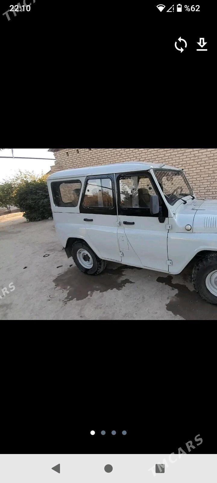 UAZ 469 2000 - 4 000 TMT - Бахарден - img 4