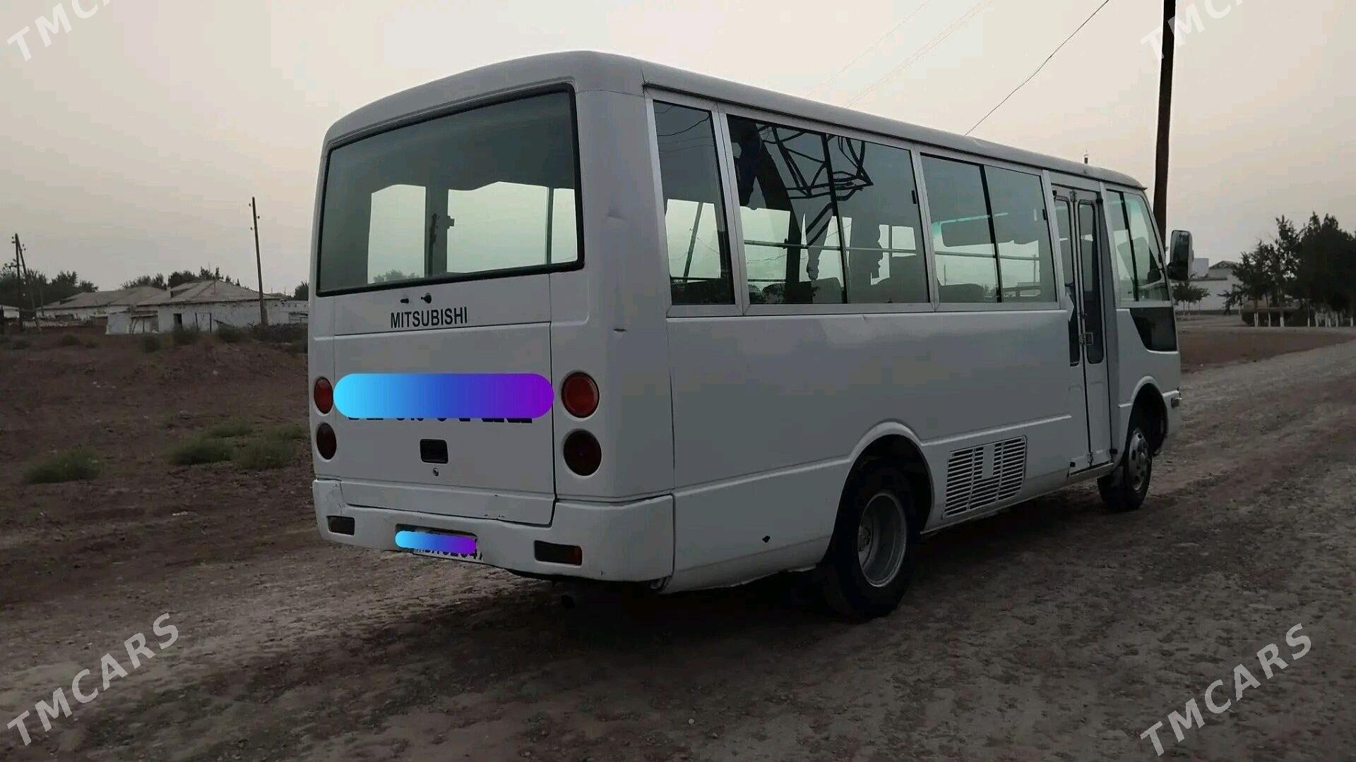 Mitsubishi Rosa 2003 - 200 000 TMT - Ak bugdaý etraby - img 3