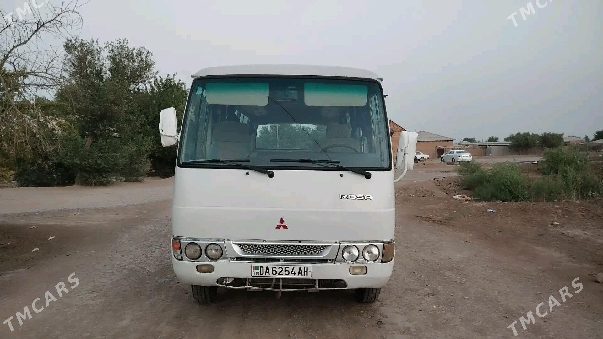 Mitsubishi Rosa 2003 - 200 000 TMT - Ak bugdaý etraby - img 4