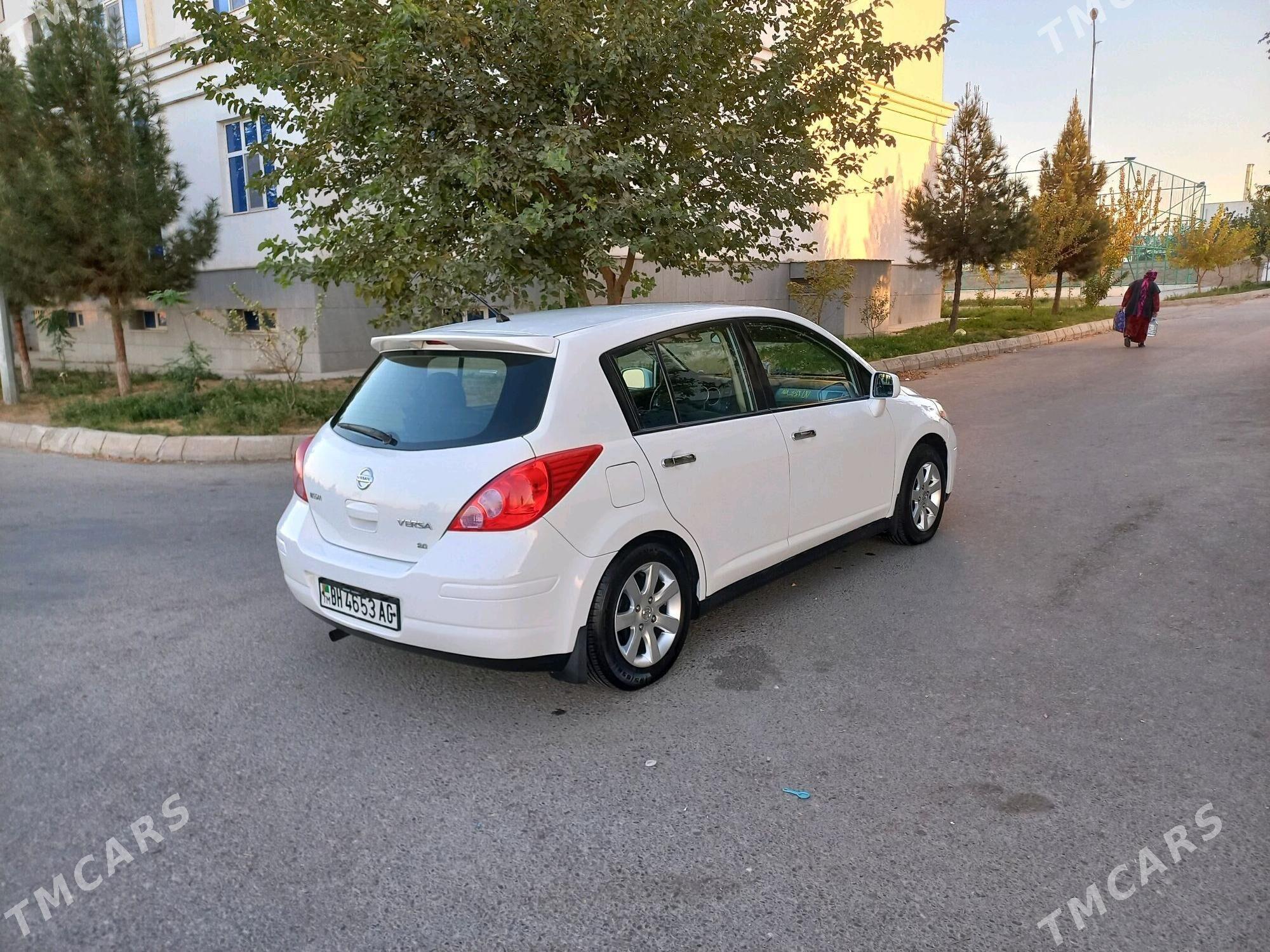 Nissan Versa 2011 - 139 000 TMT - Ашхабад - img 4