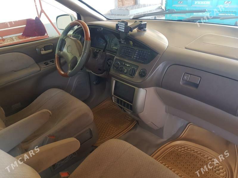 Toyota Sienna 2002 - 160 000 TMT - Акдепе - img 6