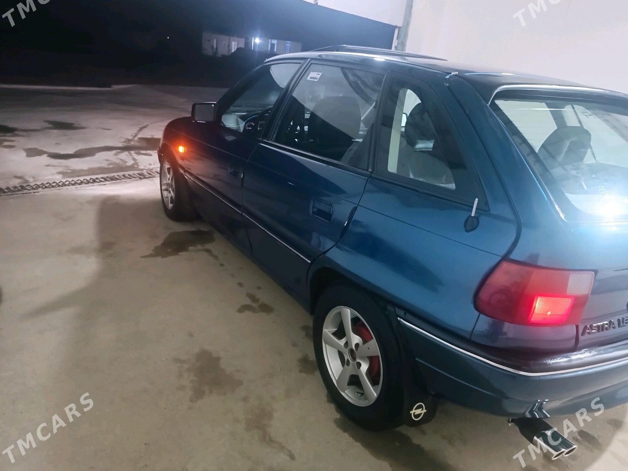 Opel Astra 1992 - 40 000 TMT - Mary - img 3
