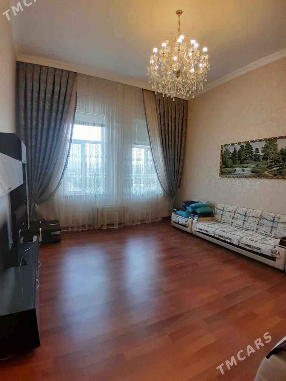 4 ком Элитка Ата Турка 186 кв - Улица Ататурка - img 4