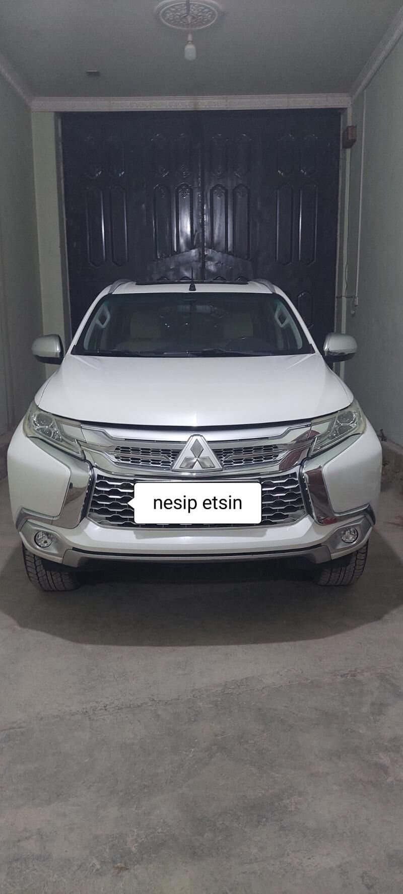 Mitsubishi Montero Sport 2019 - 400 000 TMT - Дашогуз - img 3