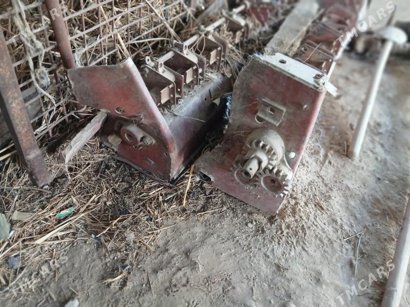 bunkur yorunja ekyan g - Ýaşlyk - img 6