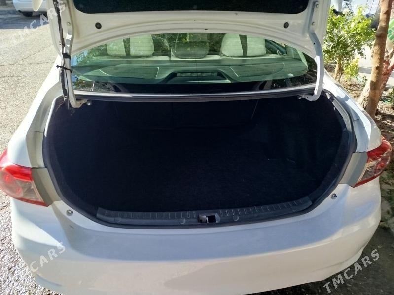 Toyota Corolla 2012 - 165 000 TMT - Теджен - img 7