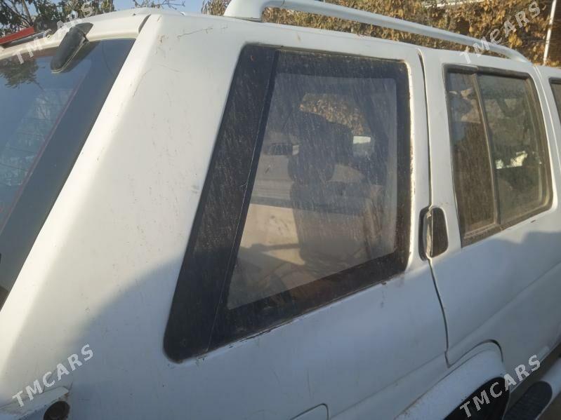 Nissan Pathfinder 1990 - 35 000 TMT - Мары - img 3