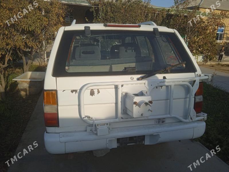 Nissan Pathfinder 1990 - 35 000 TMT - Мары - img 4