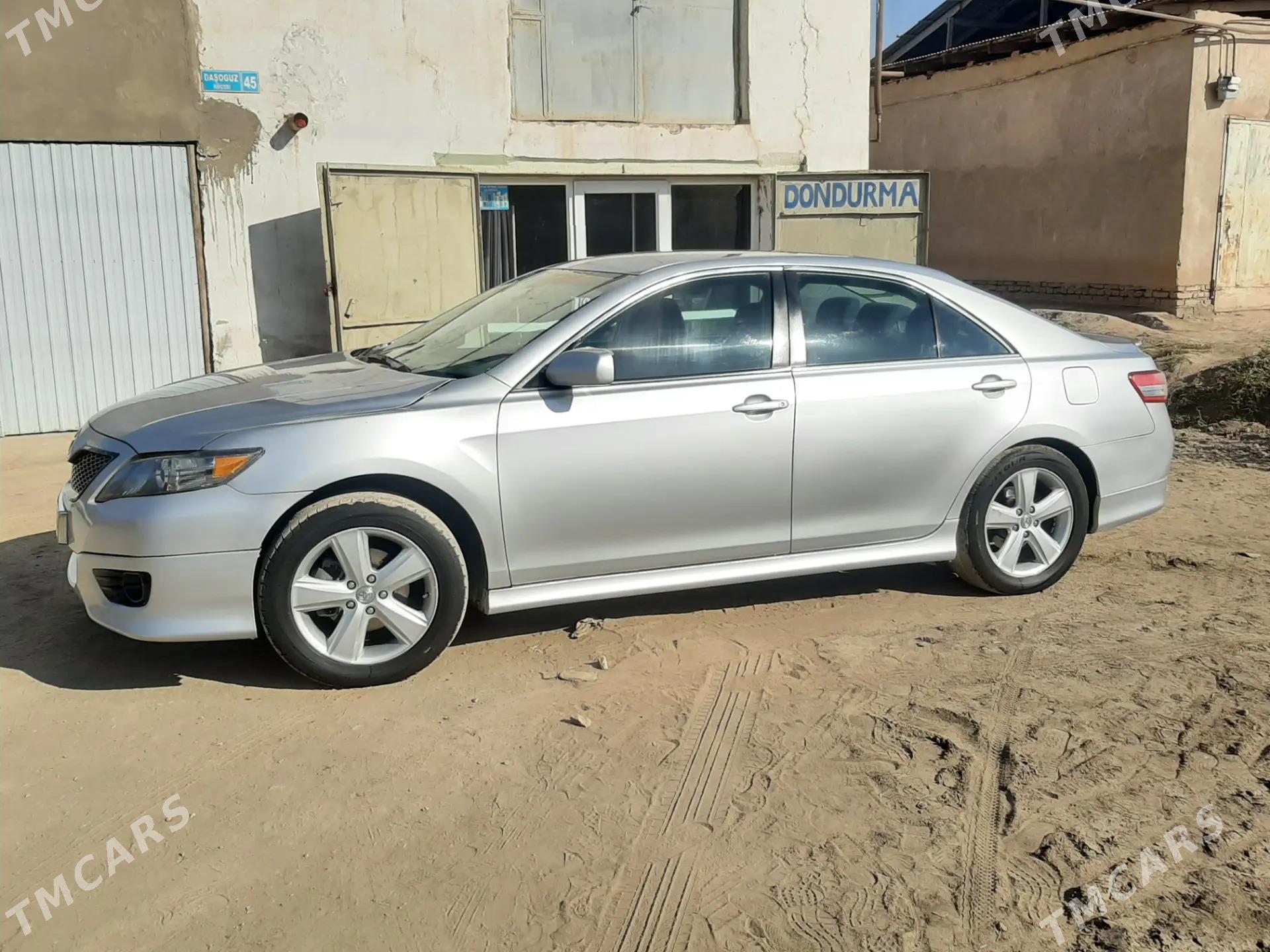 Toyota Camry 2010 - 225 000 TMT - Дашогуз - img 5