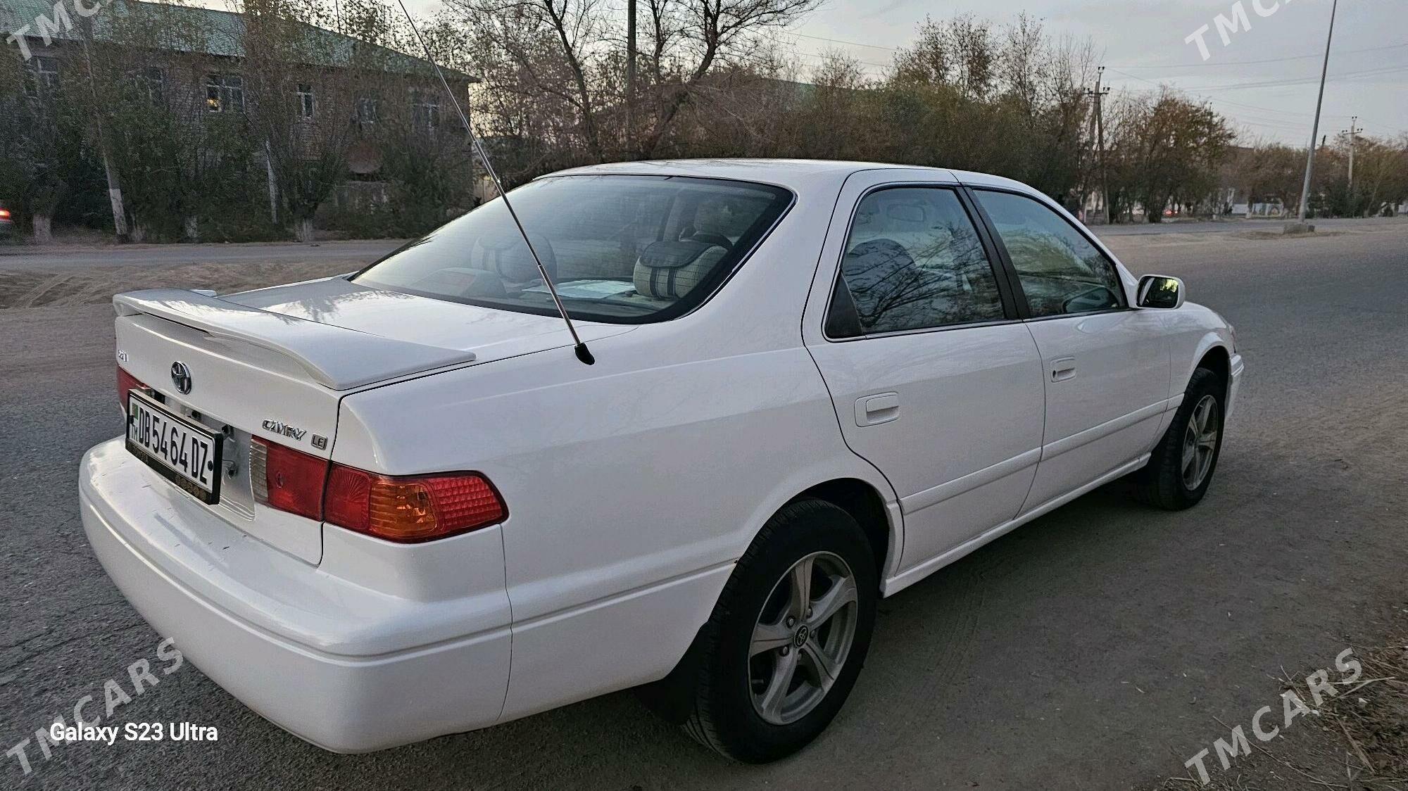 Toyota Camry 2001 - 175 000 TMT - Köneürgenç - img 7