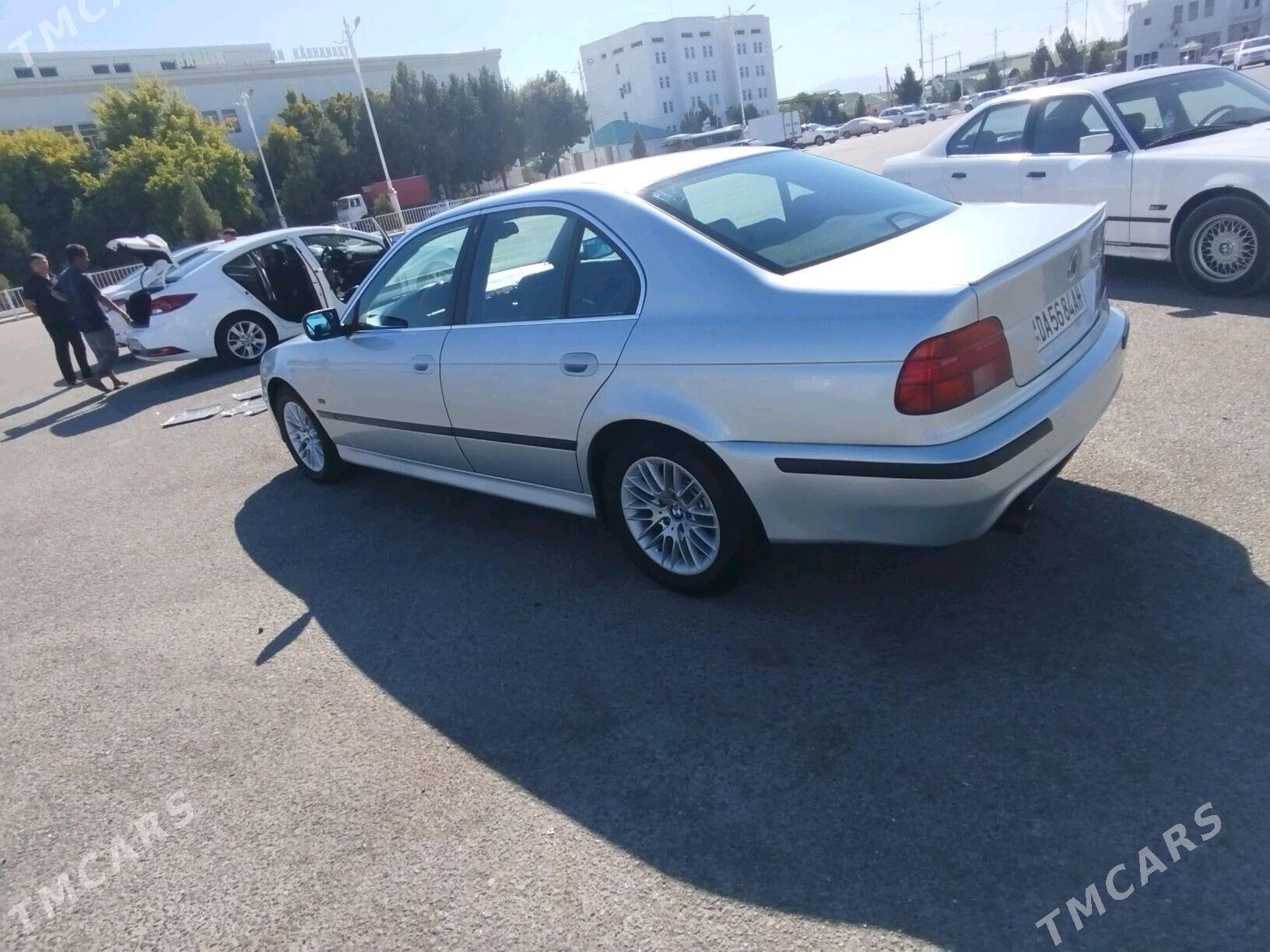 BMW E39 1997 - 105 000 TMT - Sarahs - img 2