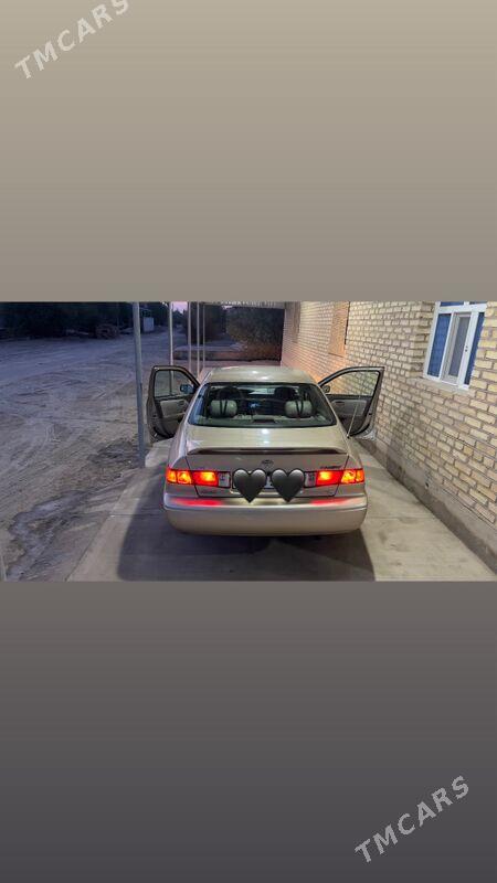 Toyota Camry 2001 - 175 000 TMT - Köneürgenç - img 3