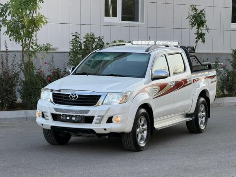 Toyota Hilux 2013 - 360 000 TMT - Ашхабад - img 5