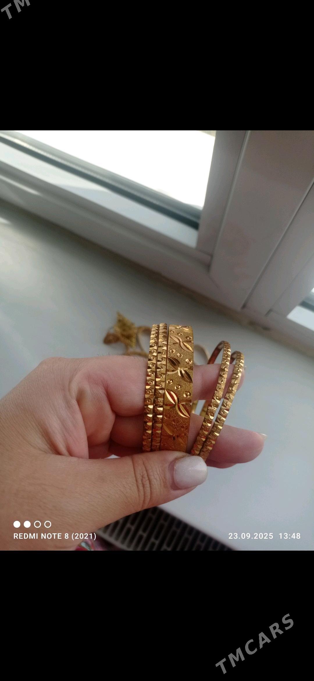 Bujuterya komplekt - Büzmeýin - img 4