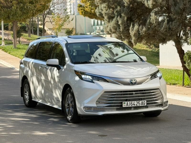 Toyota Sienna 2021 - 459 000 TMT - Ашхабад - img 4