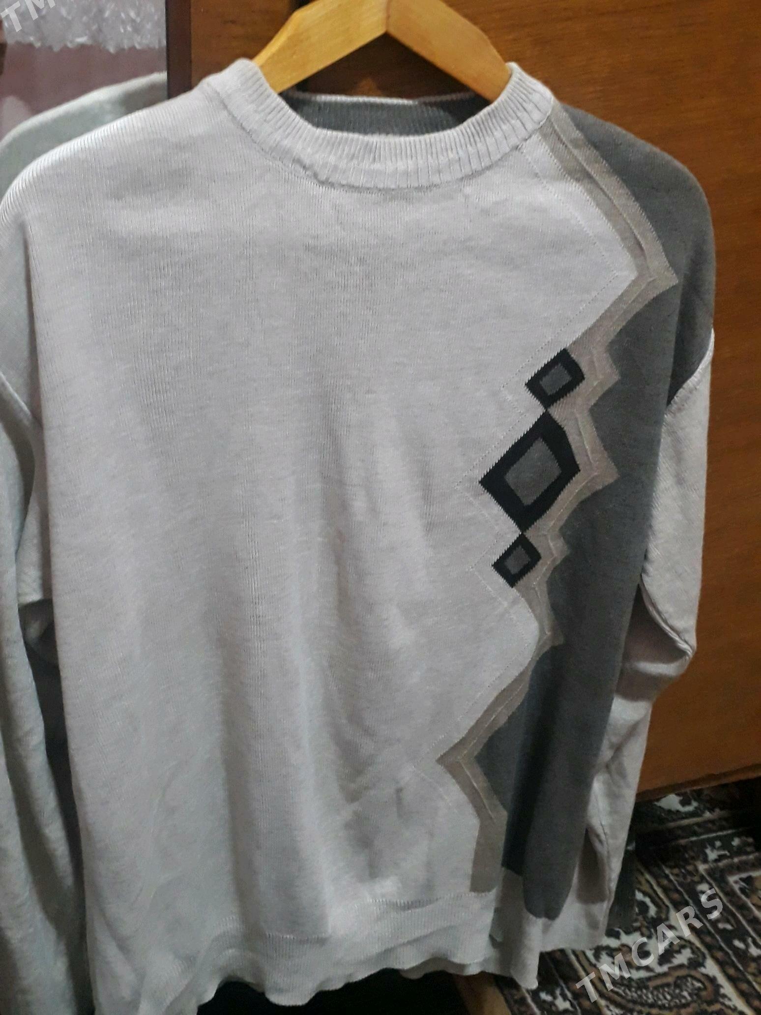 свитер - Türkmenabat - img 4