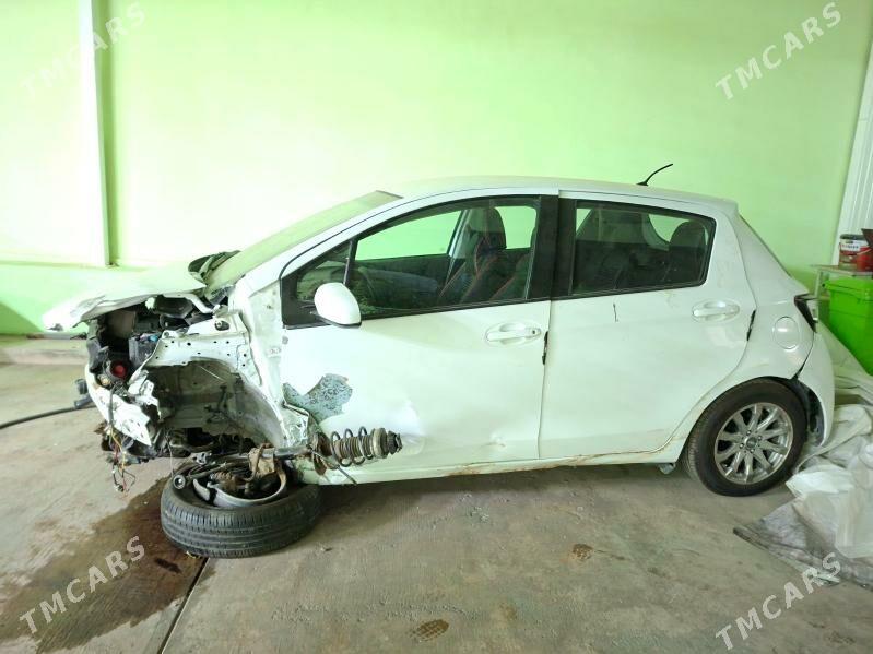 Toyota Yaris 2016 - 120 000 TMT - Ашхабад - img 2