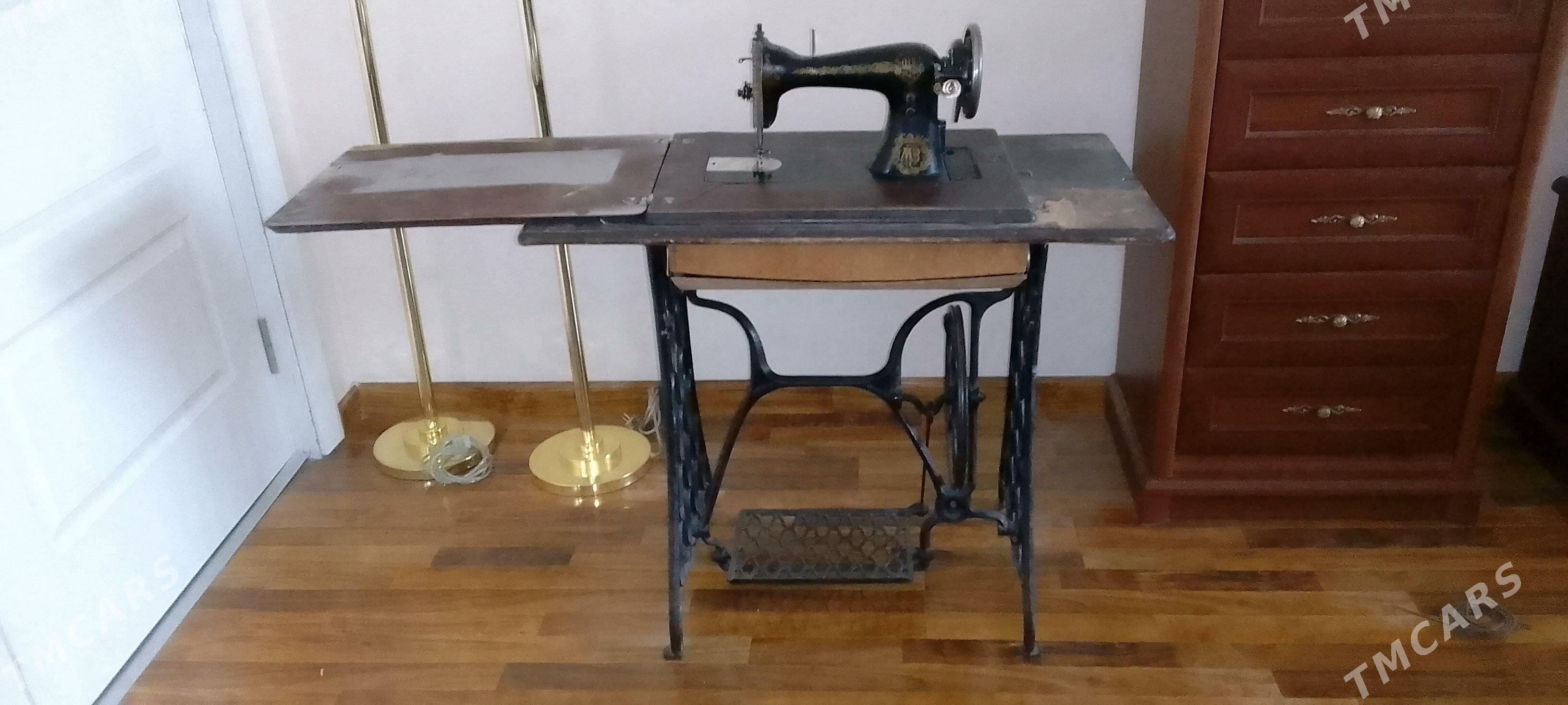 Швейная машинка и стол - Aşgabat - img 3