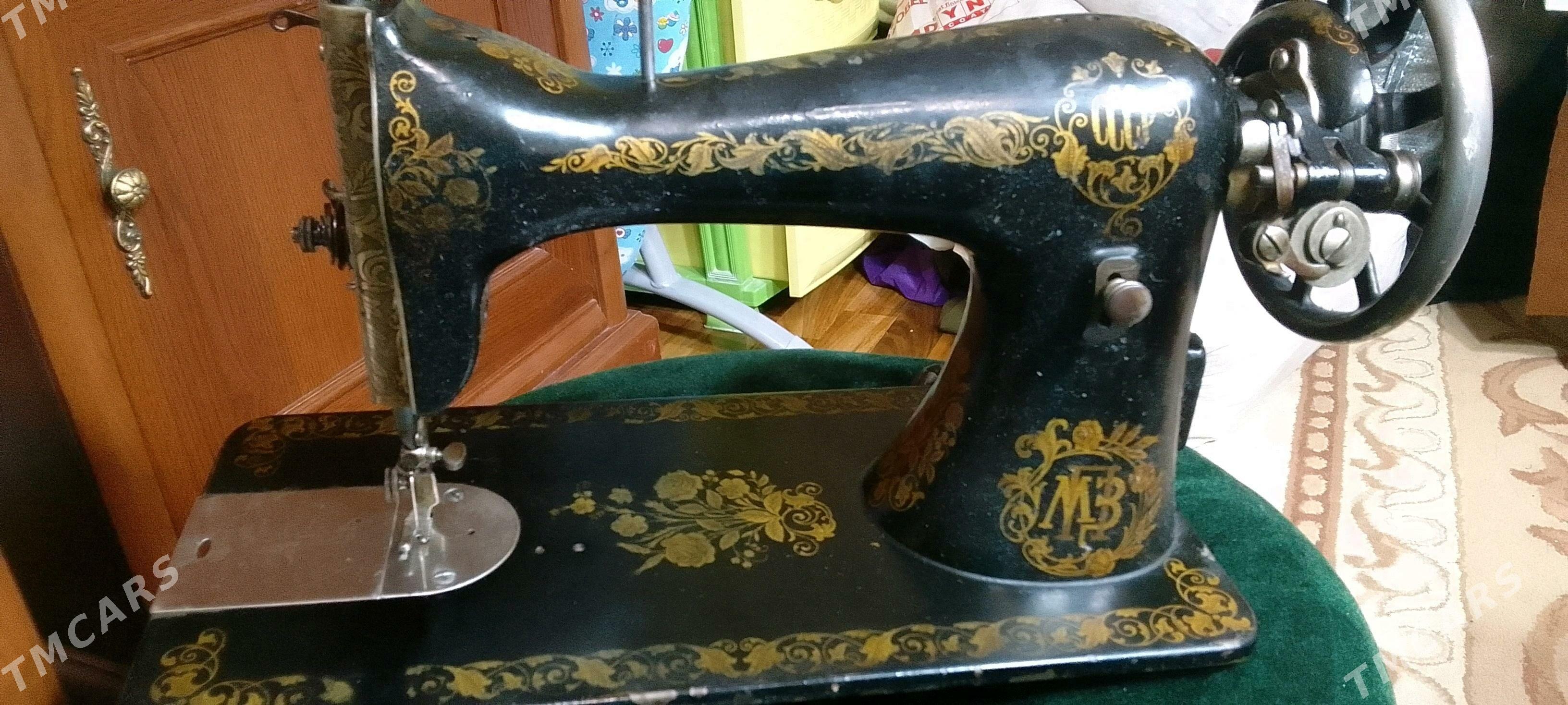 Швейная машинка и стол - Aşgabat - img 2