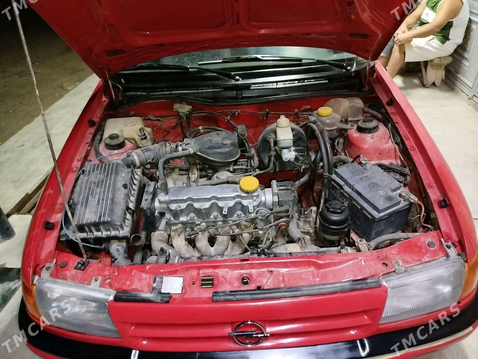 Opel Astra 1993 - 45 000 TMT - Дашогуз - img 5