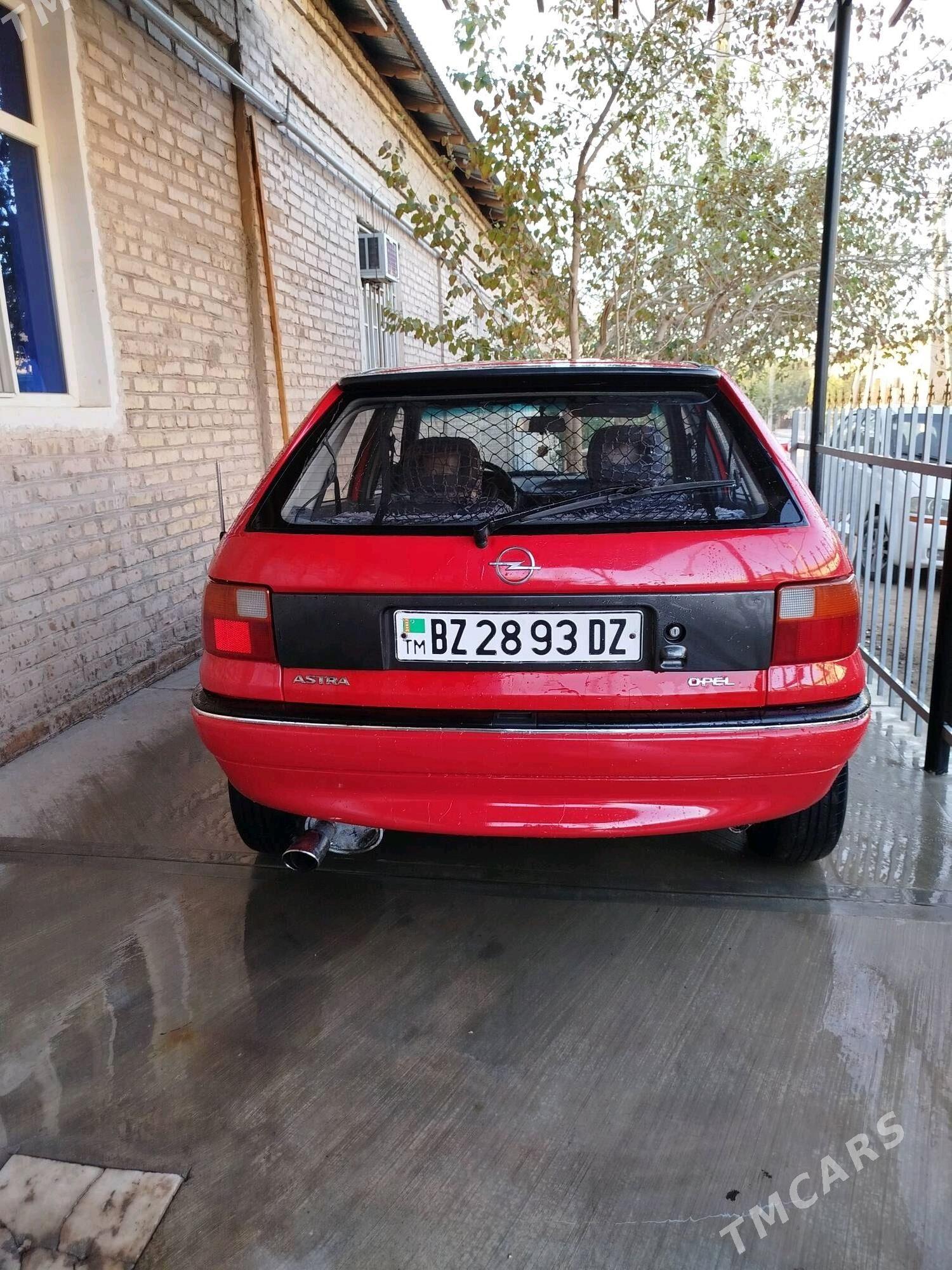 Opel Astra 1993 - 45 000 TMT - Дашогуз - img 4