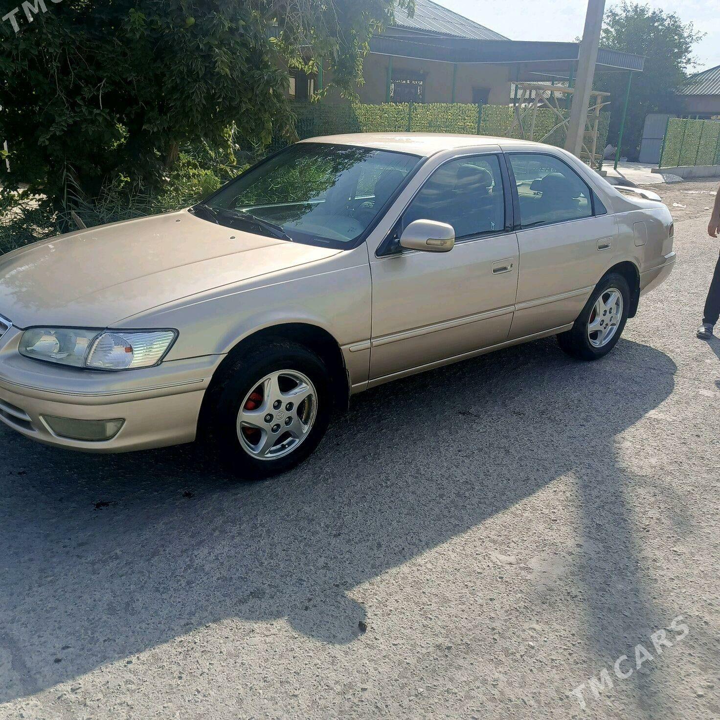 Toyota Camry 1998 - 130 000 TMT - Köneürgenç - img 1
