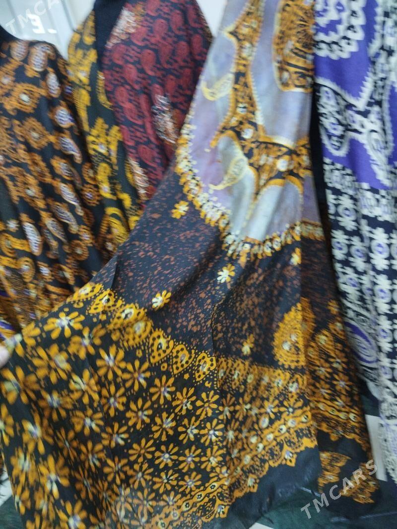 oyme eyran cilleler we italyan - Garaşsyzlygyň 15 ýyllygy Söwda Merkezi - img 4