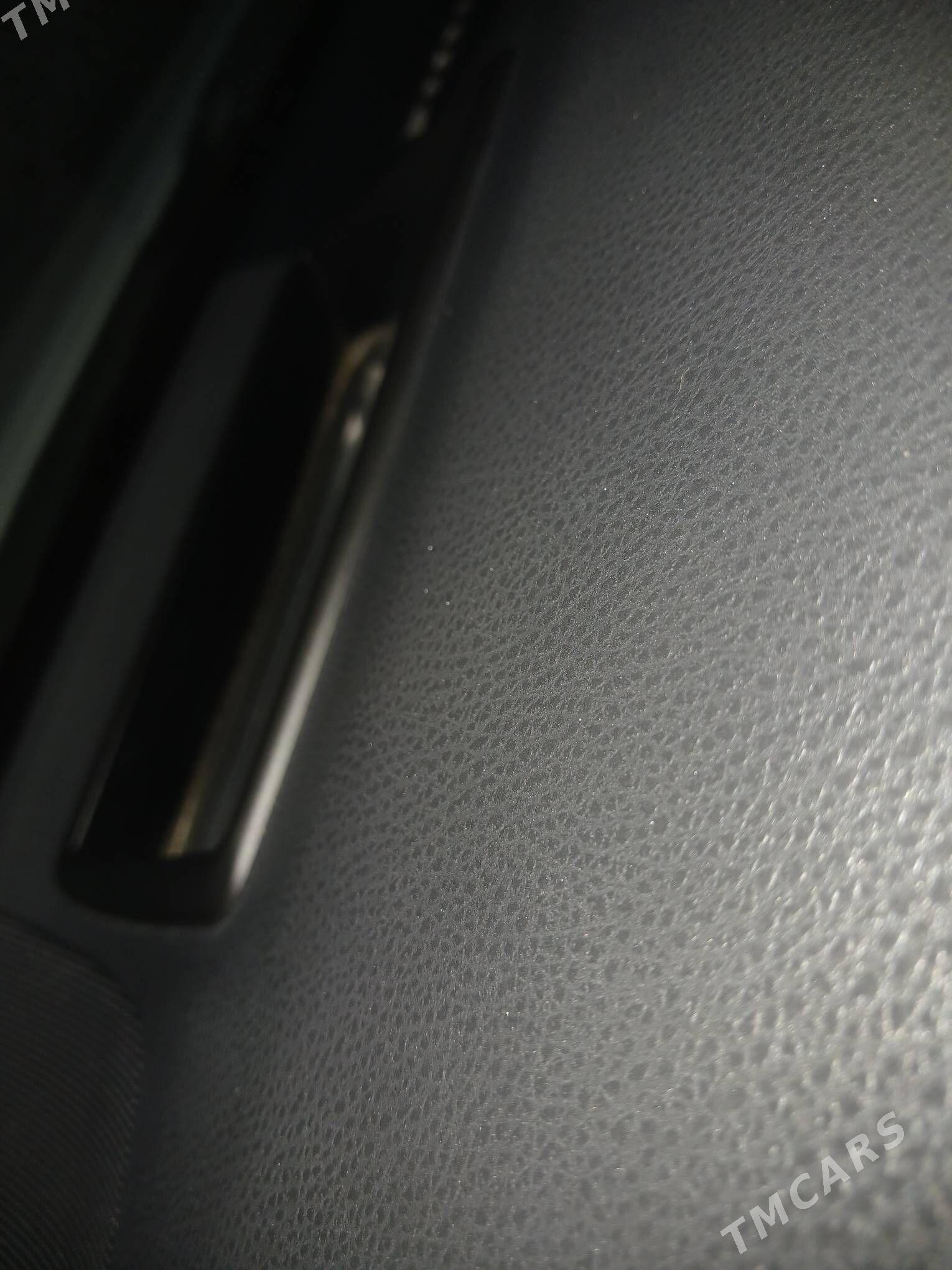 Toyota Camry 2022 - 400 000 TMT - Мургап - img 5