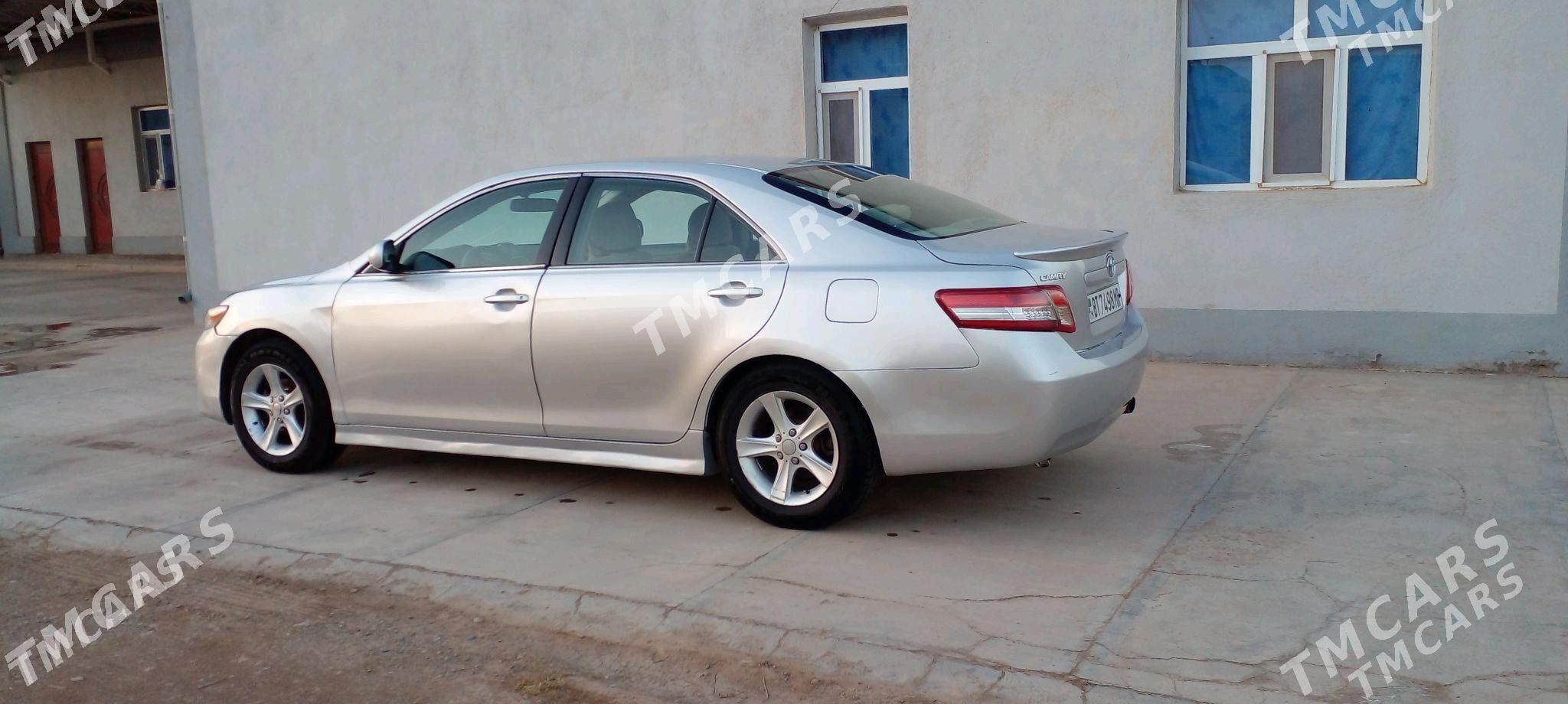 Toyota Camry 2010 - 132 000 TMT - Sakarçäge - img 3
