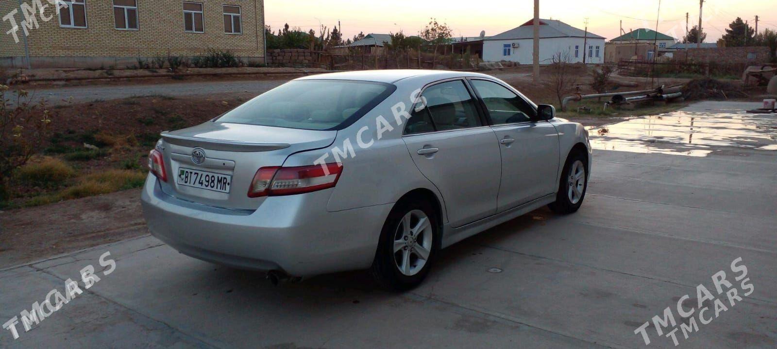 Toyota Camry 2010 - 132 000 TMT - Сакарчага - img 1