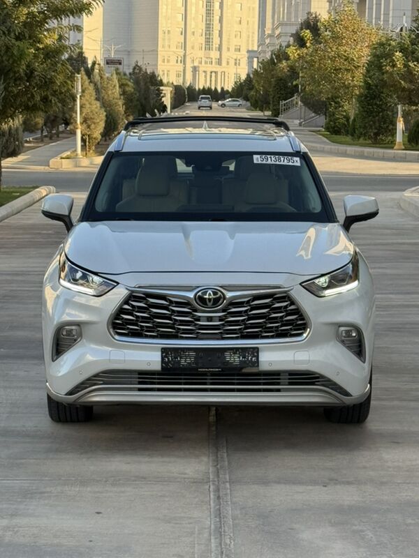 Toyota Highlander 2021 - 650 000 TMT - Ашхабад - img 4