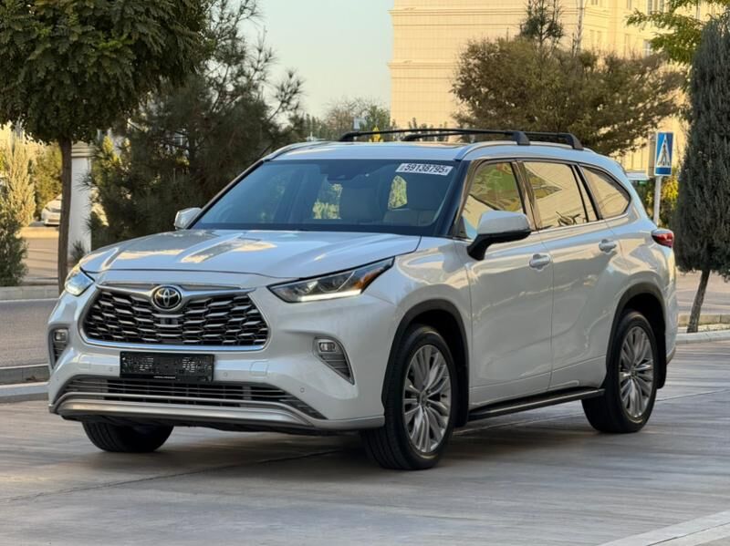 Toyota Highlander 2021 - 650 000 TMT - Ашхабад - img 3