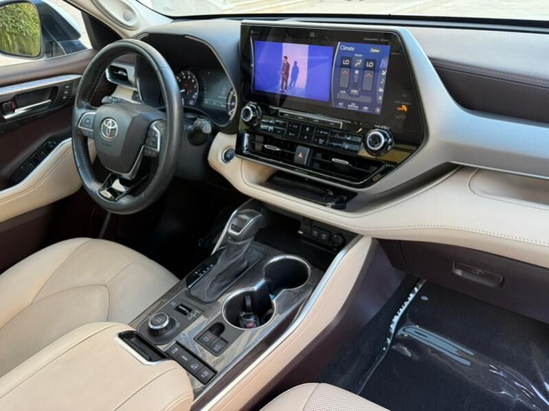 Toyota Highlander 2021 - 650 000 TMT - Ашхабад - img 9