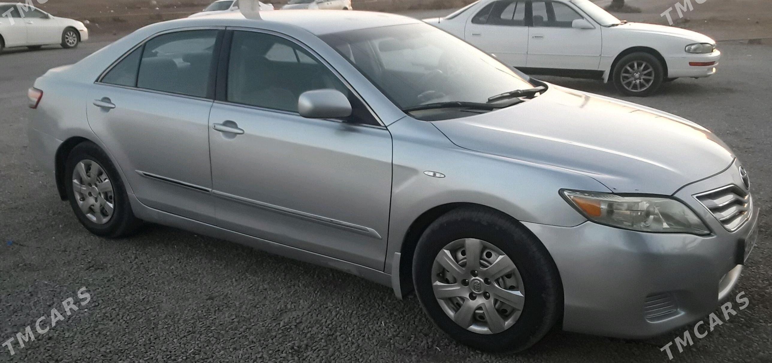 Toyota Camry 2010 - 145 000 TMT - Теджен - img 4