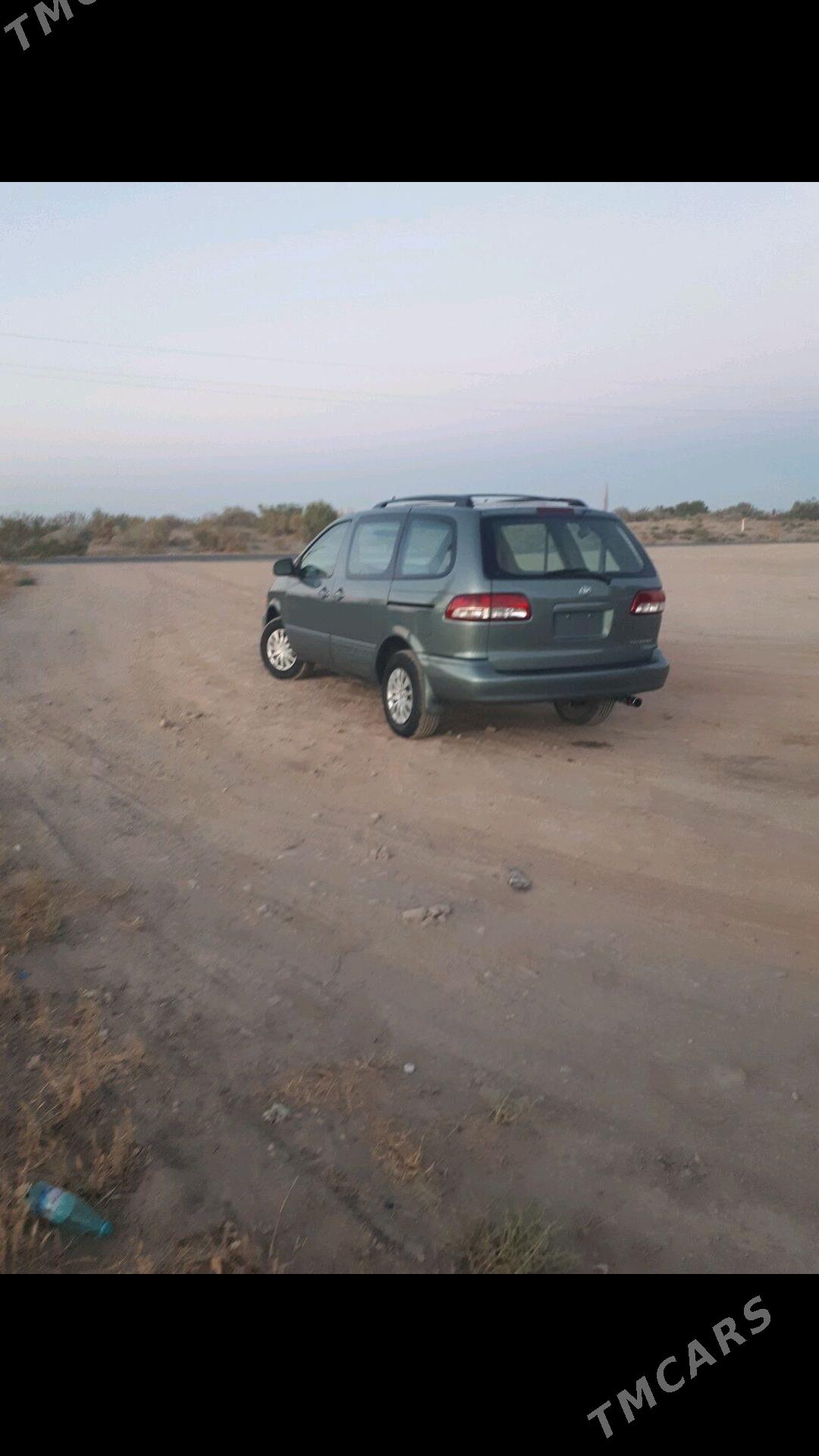 Toyota Sienna 1999 - 140 000 TMT - Халач - img 5