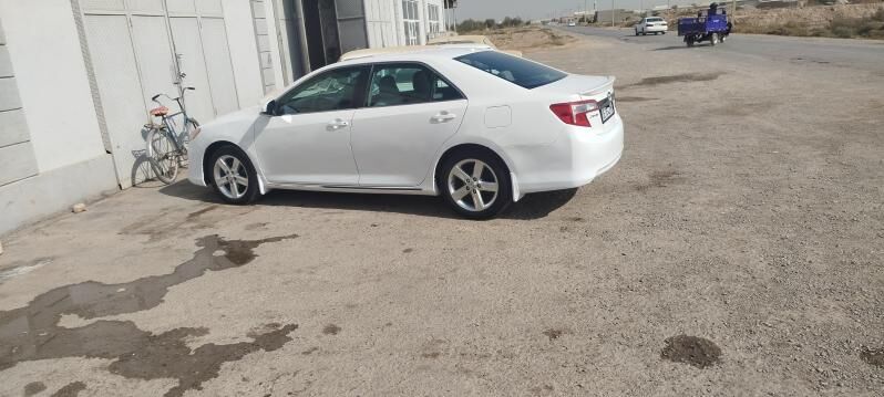 Toyota Camry 2011 - 190 000 TMT - Мары - img 3