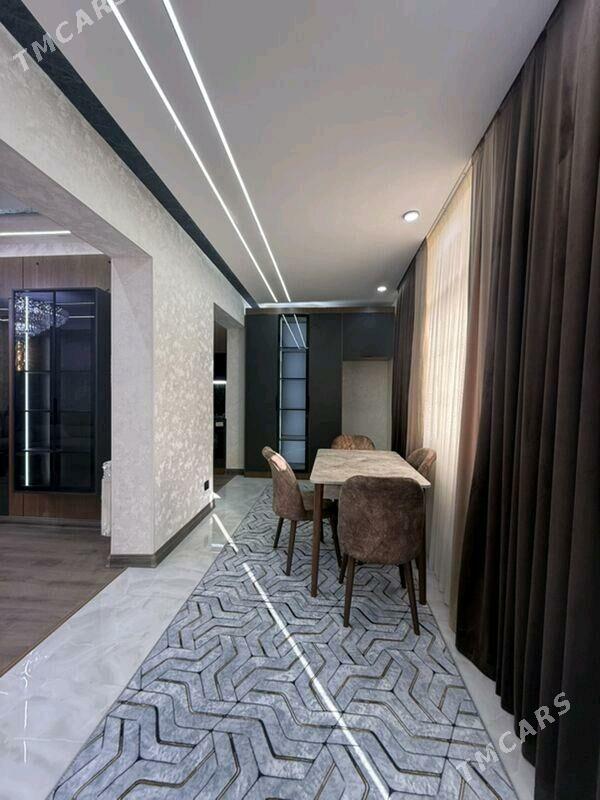 Ipoteka Satlyk Gaudan W 3 kom - Гаудан "В" - img 1